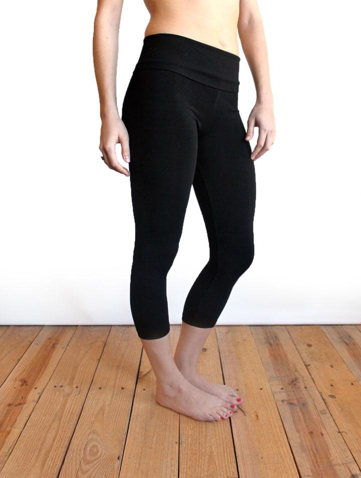 Grace & Lace Perfect Fit Capris in Black