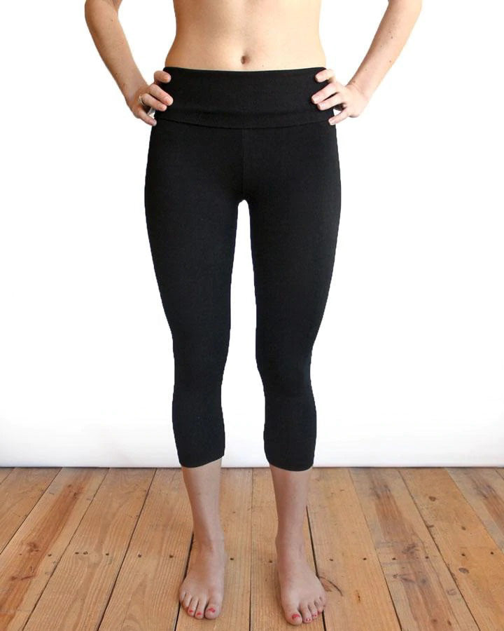 Grace & Lace Perfect Fit Capris in Black