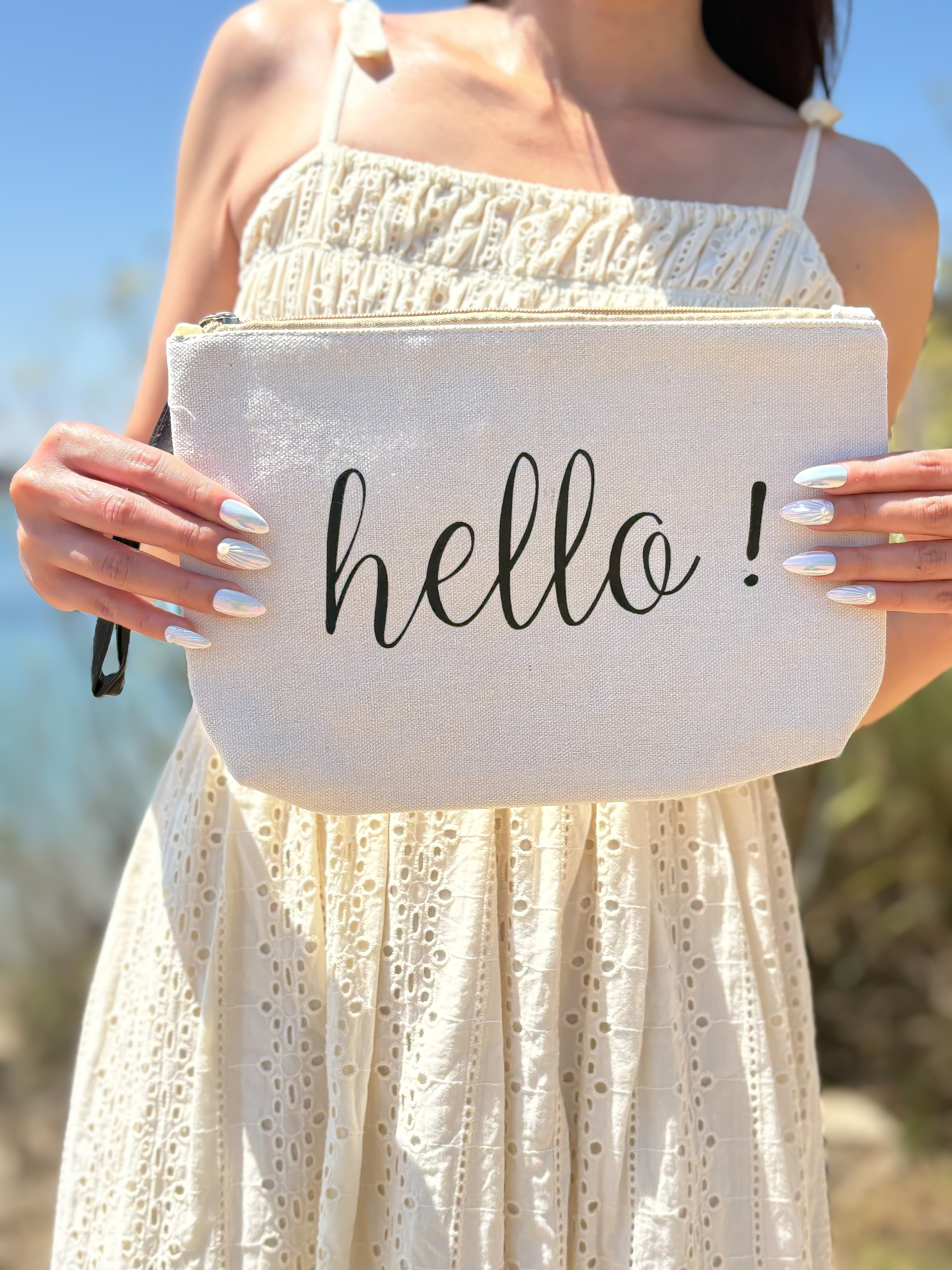 Hello Pouch
