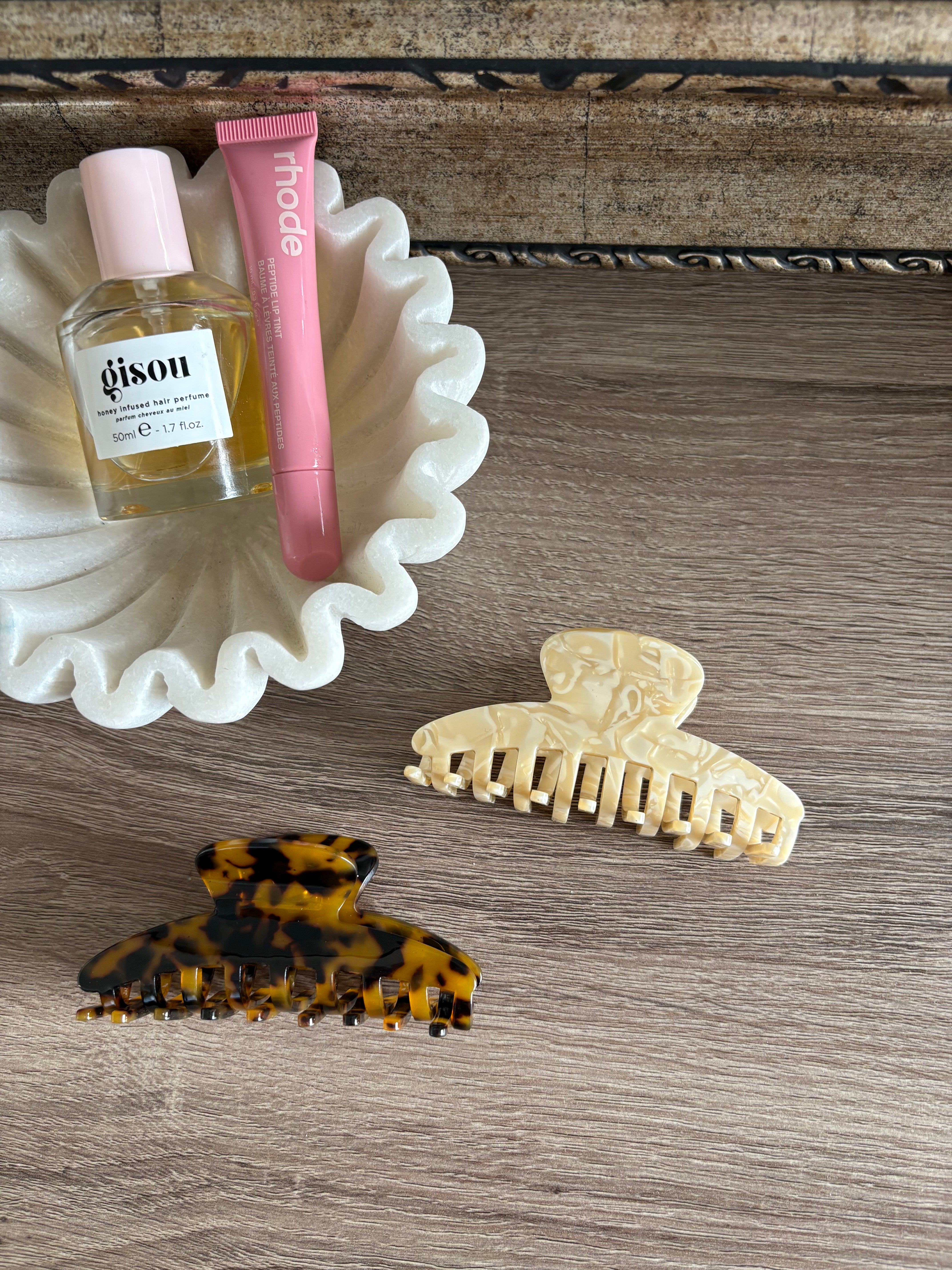 Everyday Gloss Clip