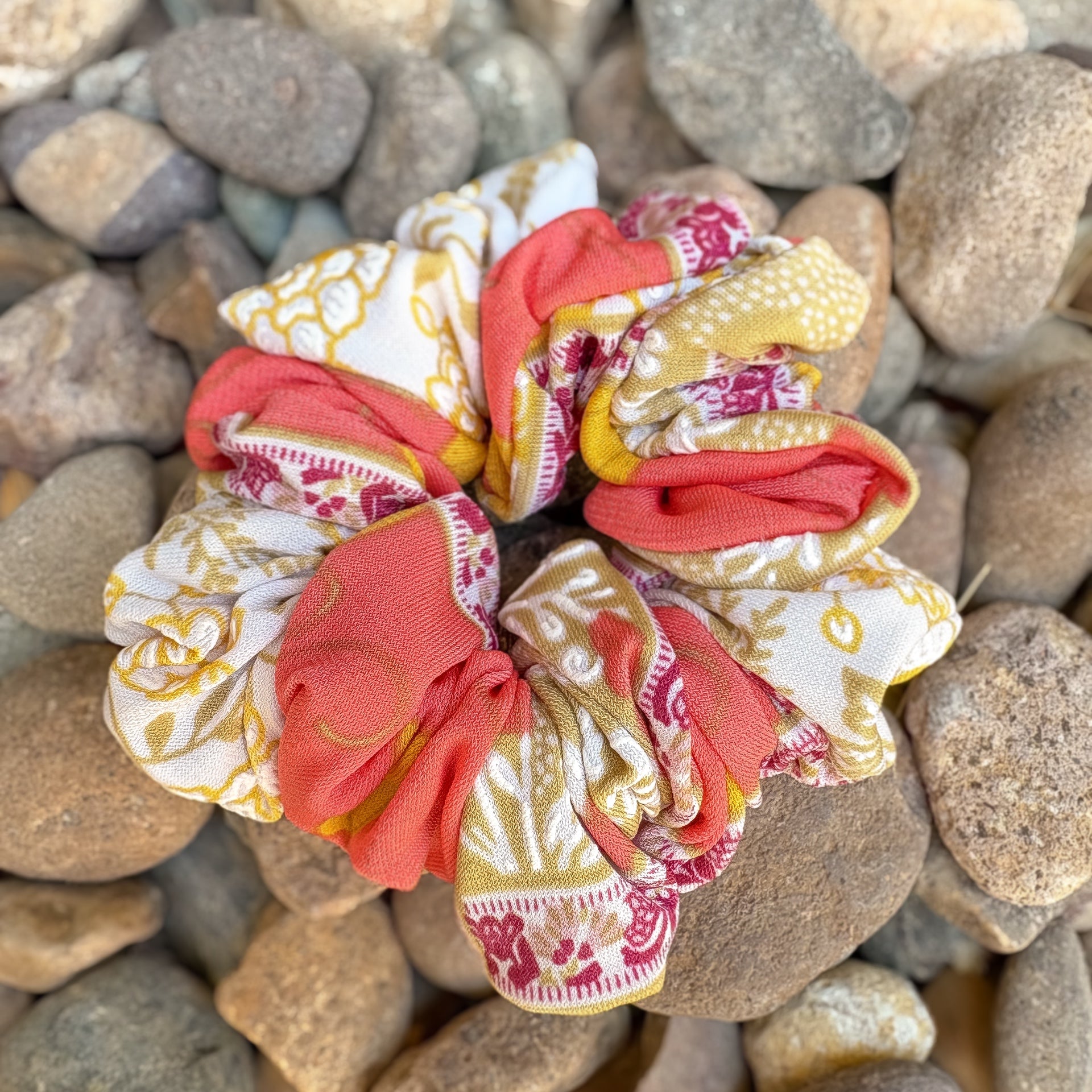 Breeze Scrunchie in Sunset Patchwork