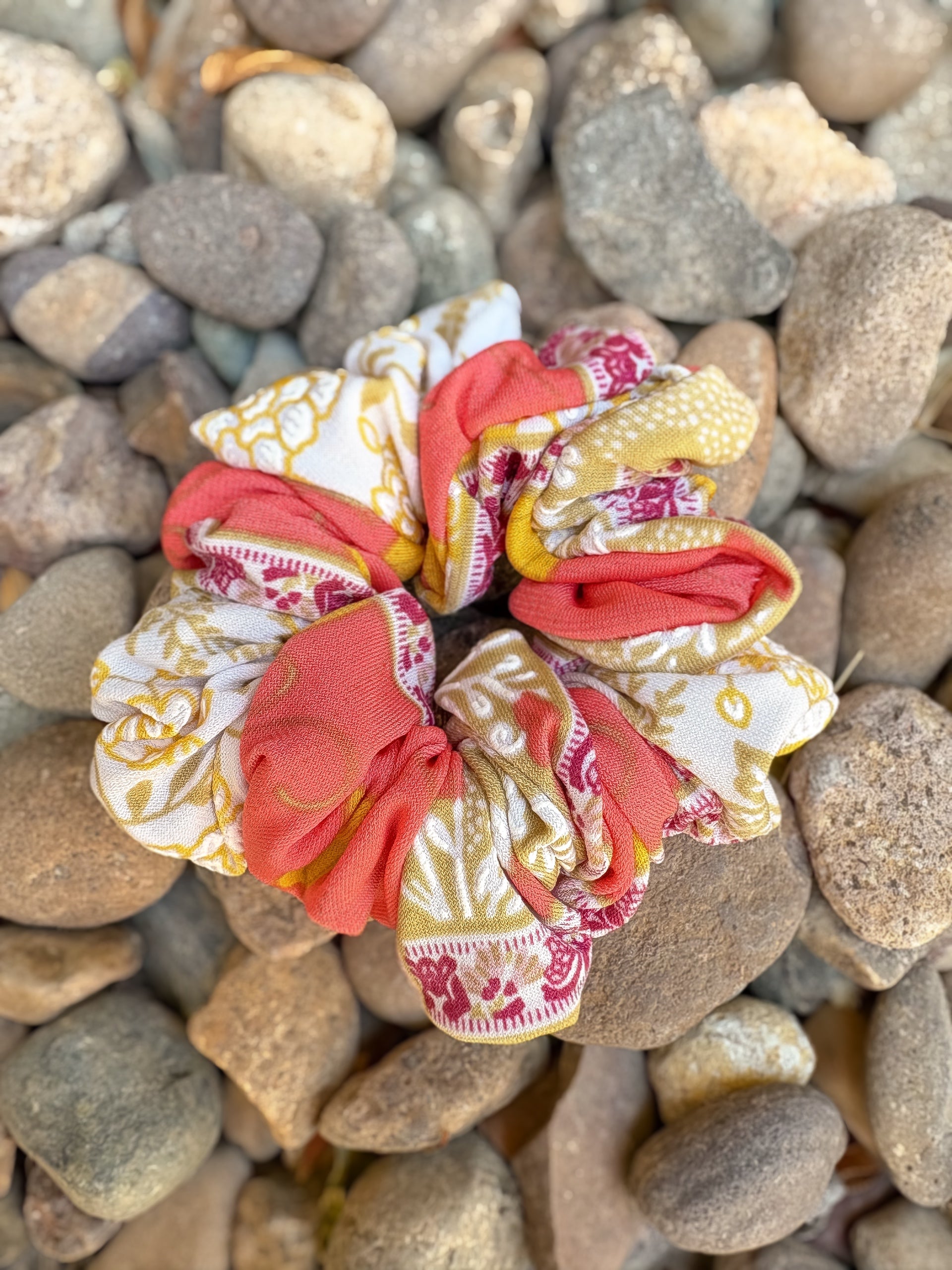 Breeze Scrunchie in Sunset Patchwork