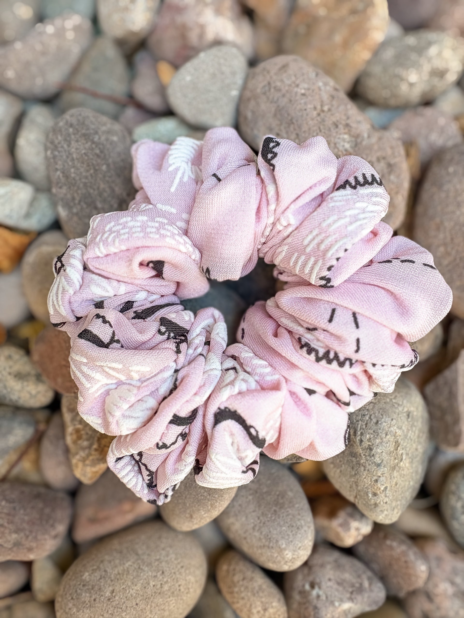 Breeze Scrunchie in Saltwater Blush