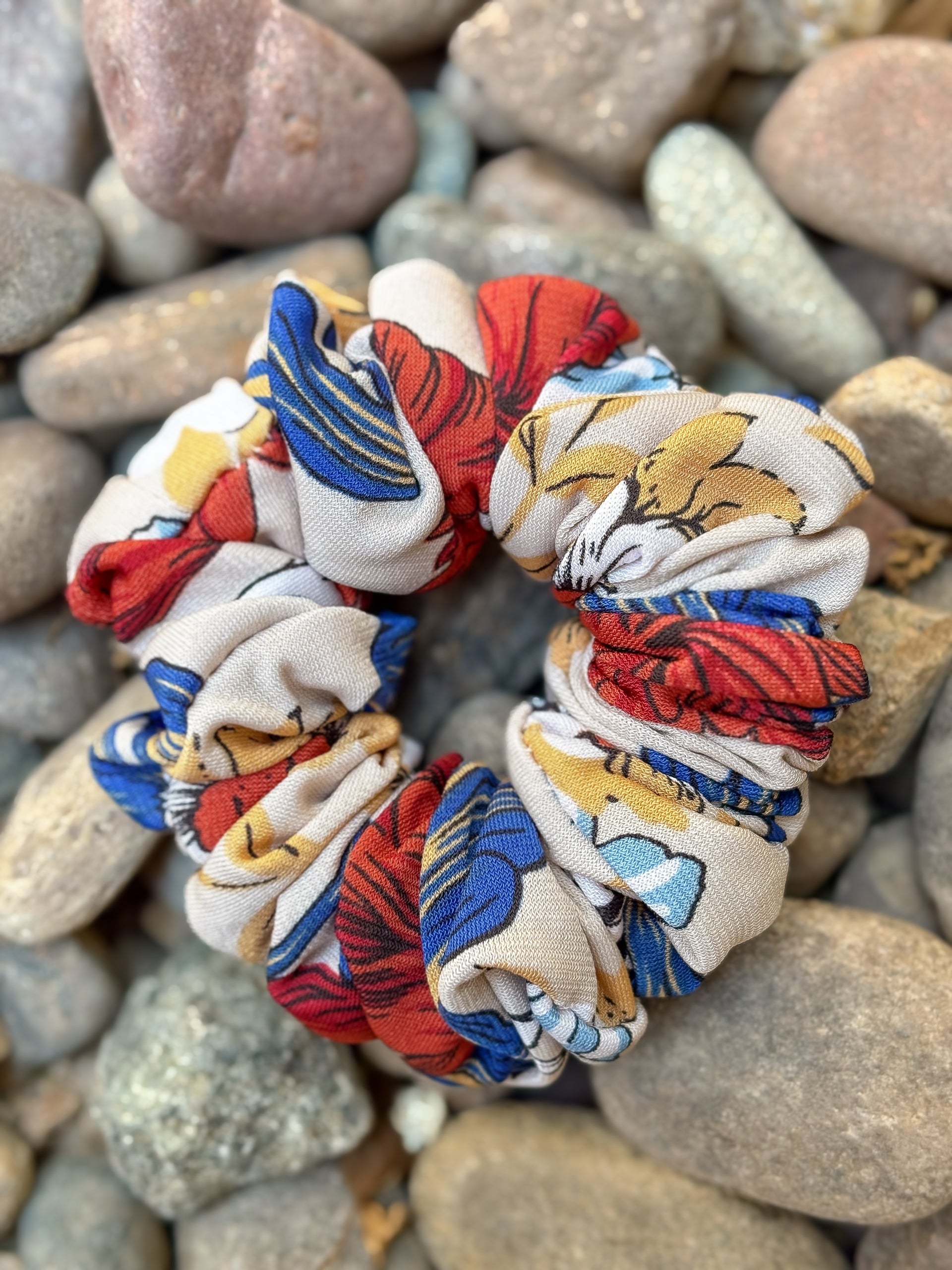 Breeze Scrunchie in Sundrenched Floral