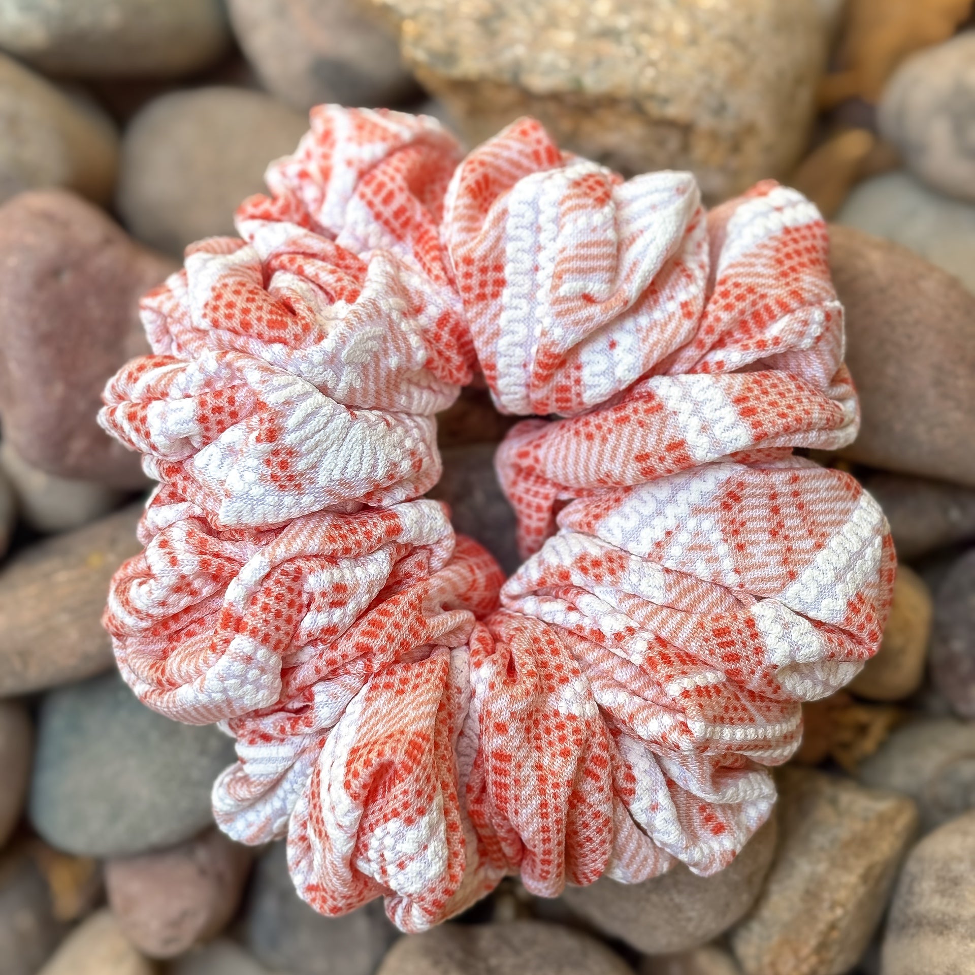 Breeze Scrunchie in Salted Coral