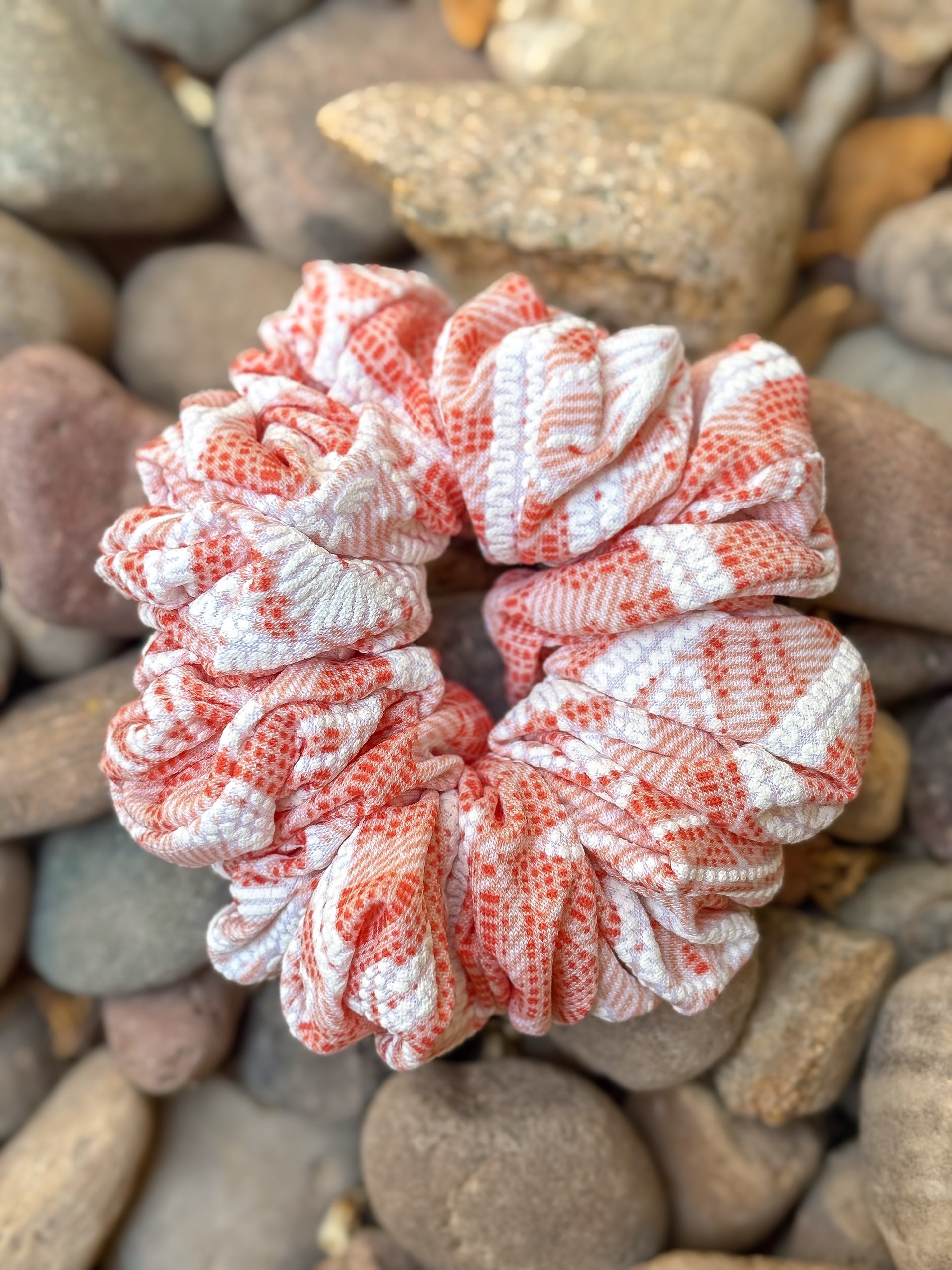 Breeze Scrunchie in Salted Coral