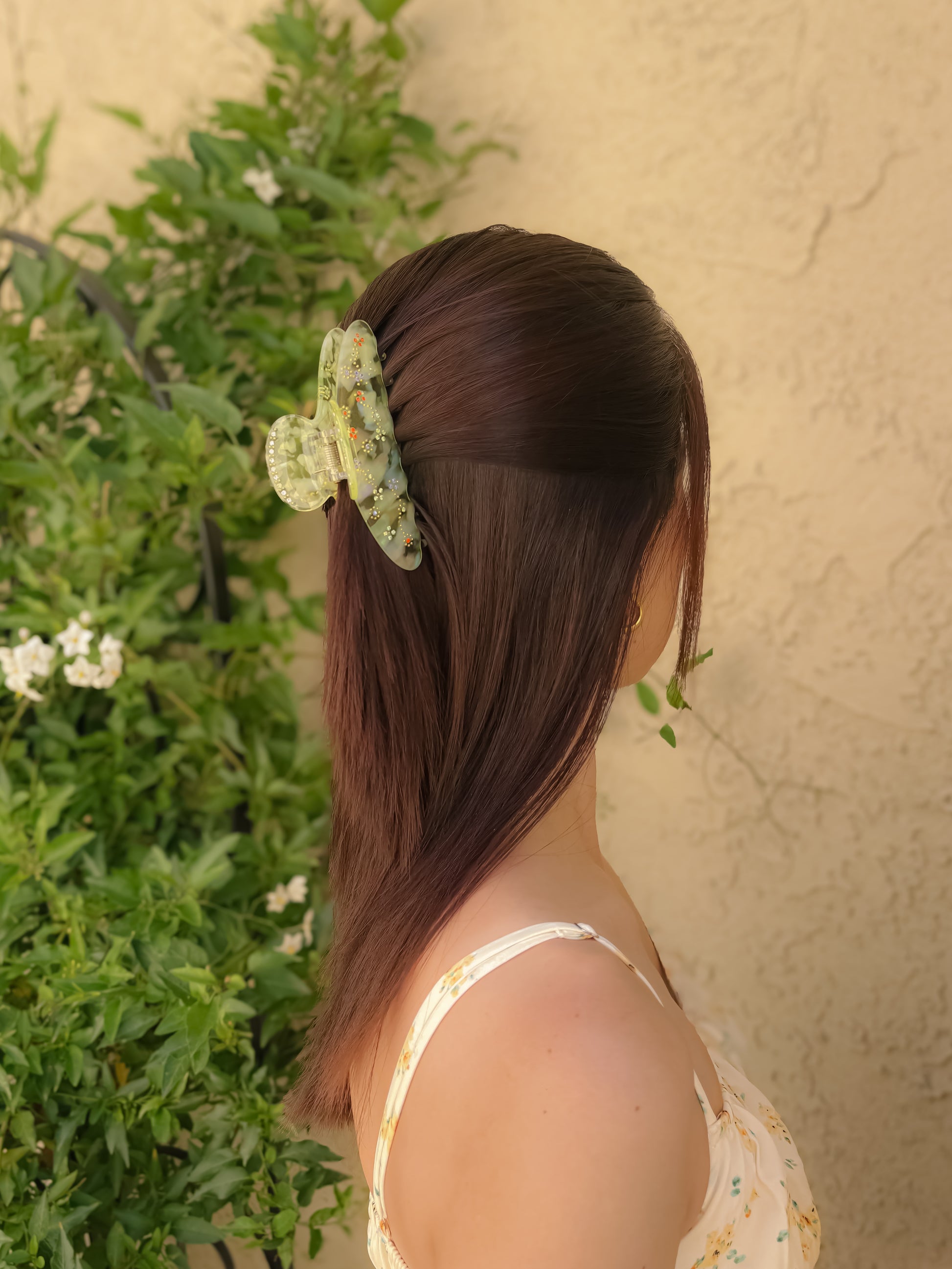 Crystal Garden Claw Clip in Pistachio