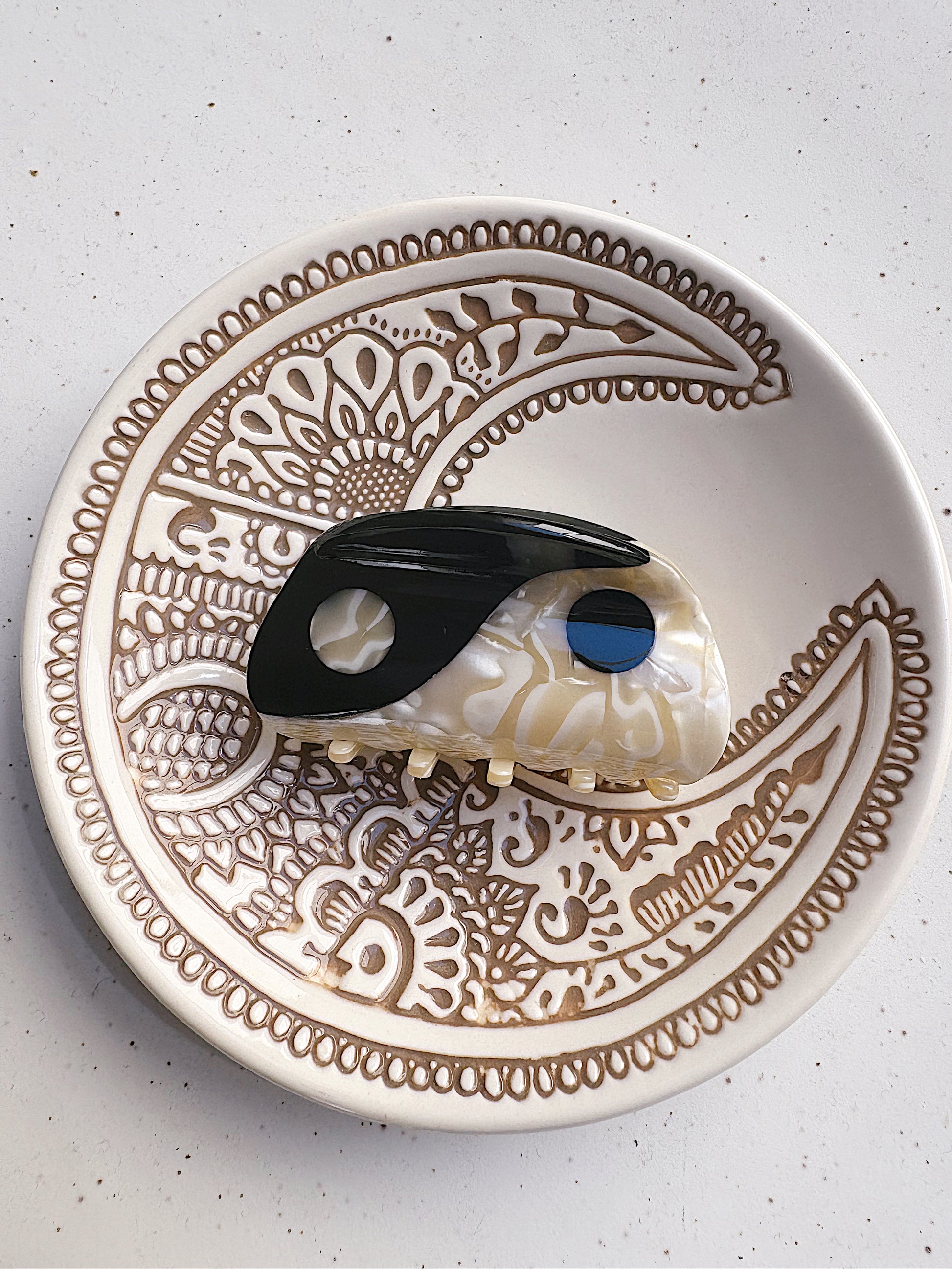 Balance Hair Claw Clip in Black (Small)