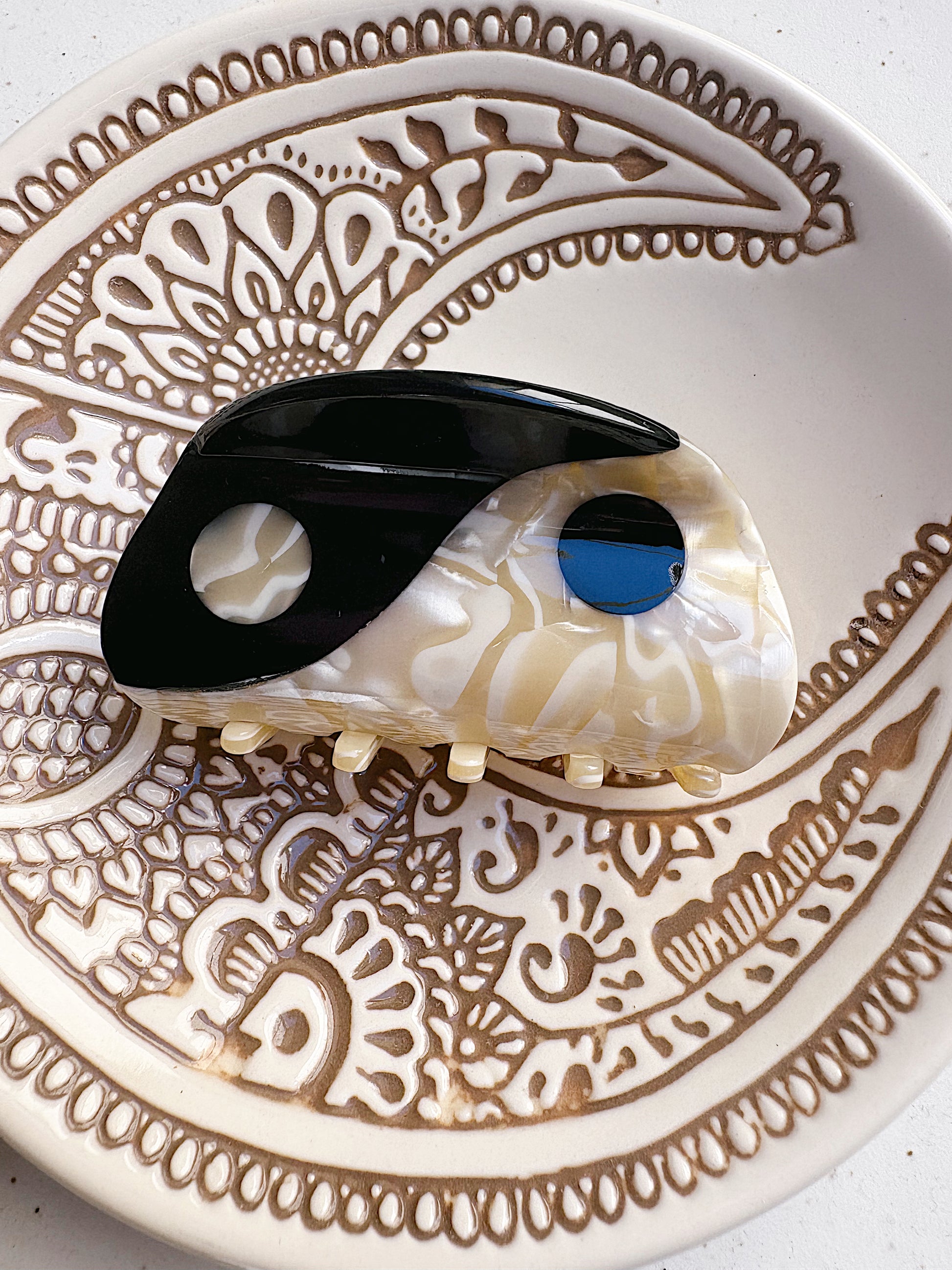 Balance Hair Claw Clip in Black (Small)