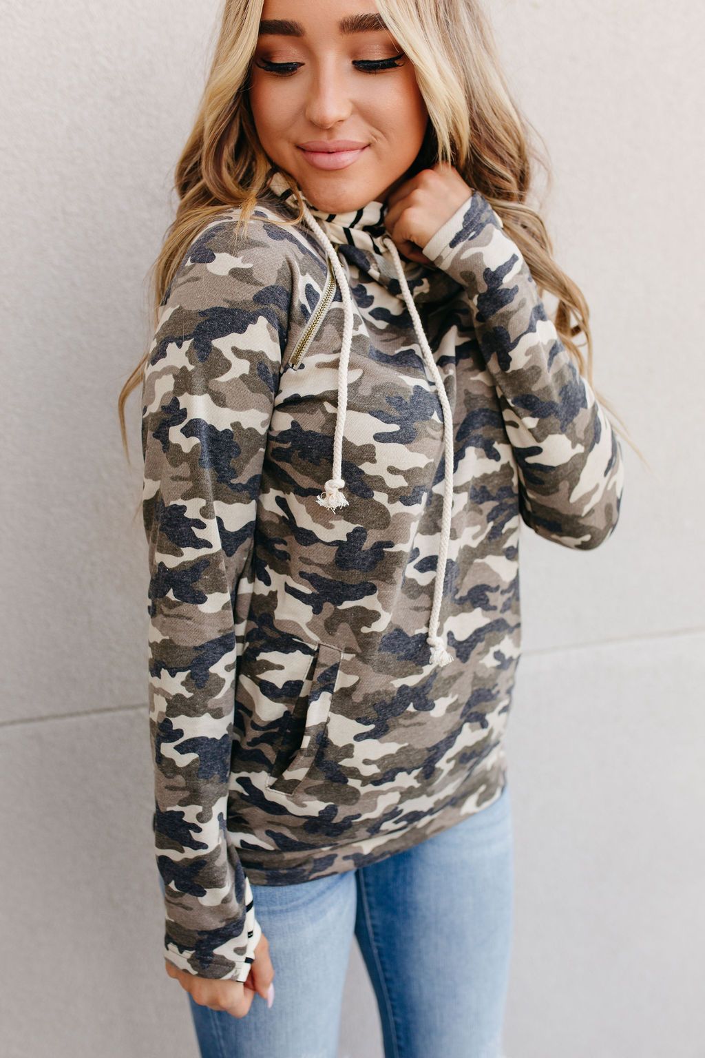 DoubleHood Sweatshirt - Covered In Camo