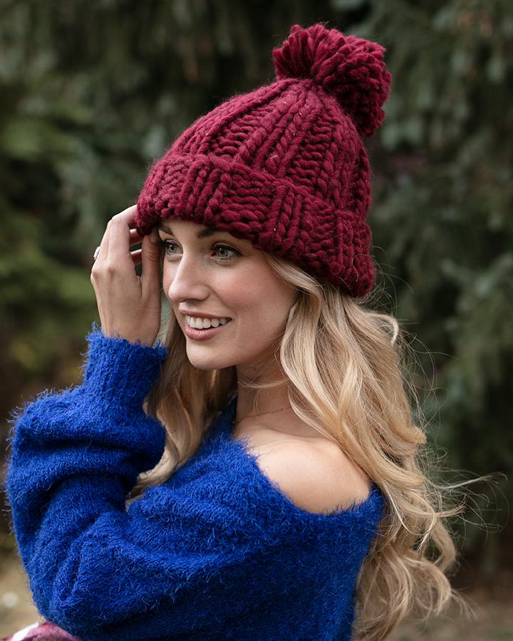 Grace & Lace Knit Pom Hat (Holly Berry)