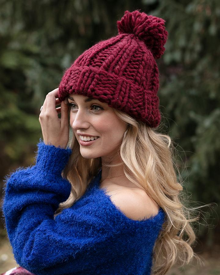 Knit Pom Hat (Holly Berry)