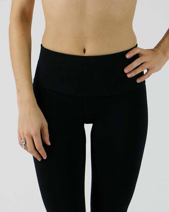 Perfect Fit Leggings in Black - Grace and Lace