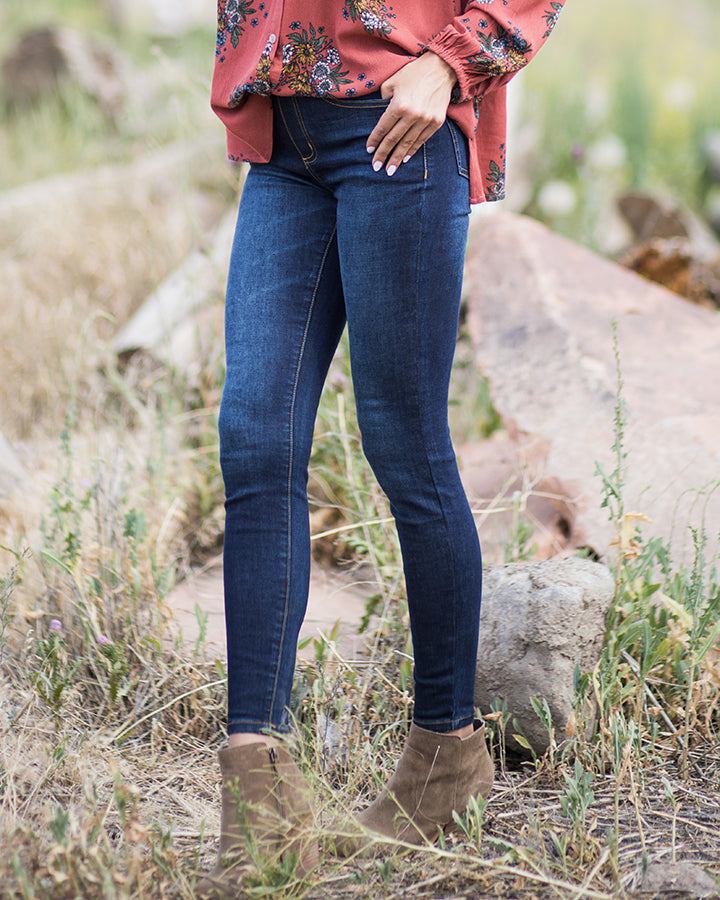 Grace & Lace Classic Mid Rise Pull-On Jeggings in Dark Wash - Babe Outfitters