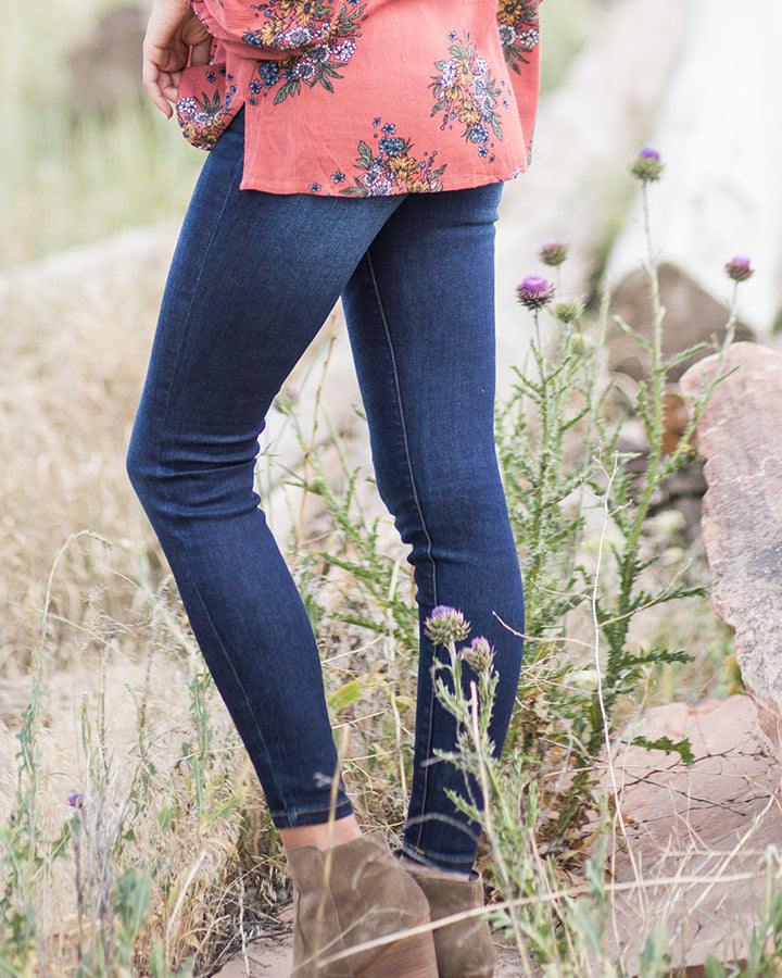 Grace & Lace Classic Mid Rise Pull-On Jeggings in Dark Wash - Babe Outfitters