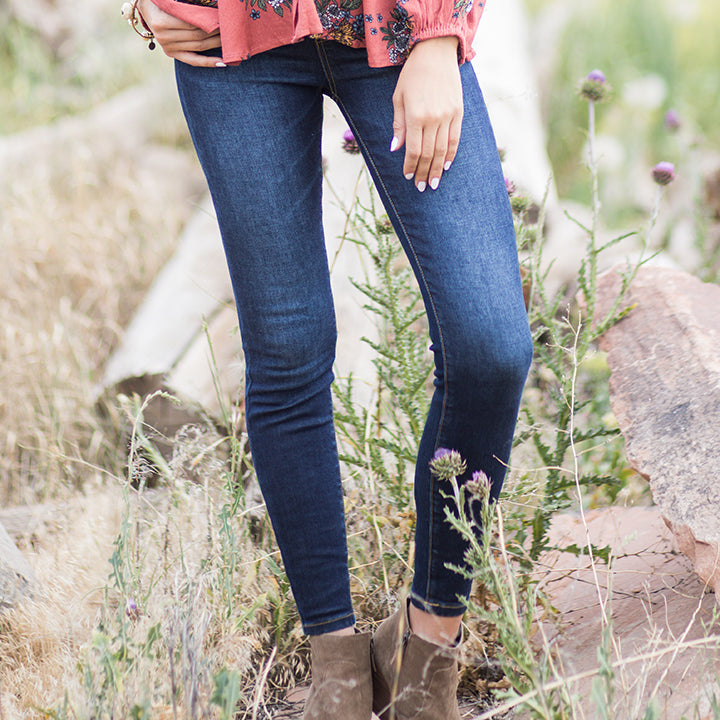 Grace & Lace Classic Mid Rise Pull-On Jeggings in Dark Wash - Babe Outfitters