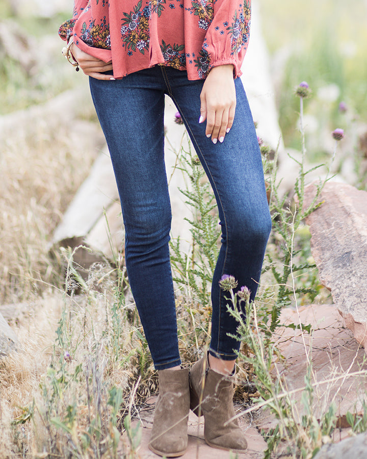 Grace & Lace Classic Mid Rise Pull-On Jeggings in Dark Wash - Babe Outfitters