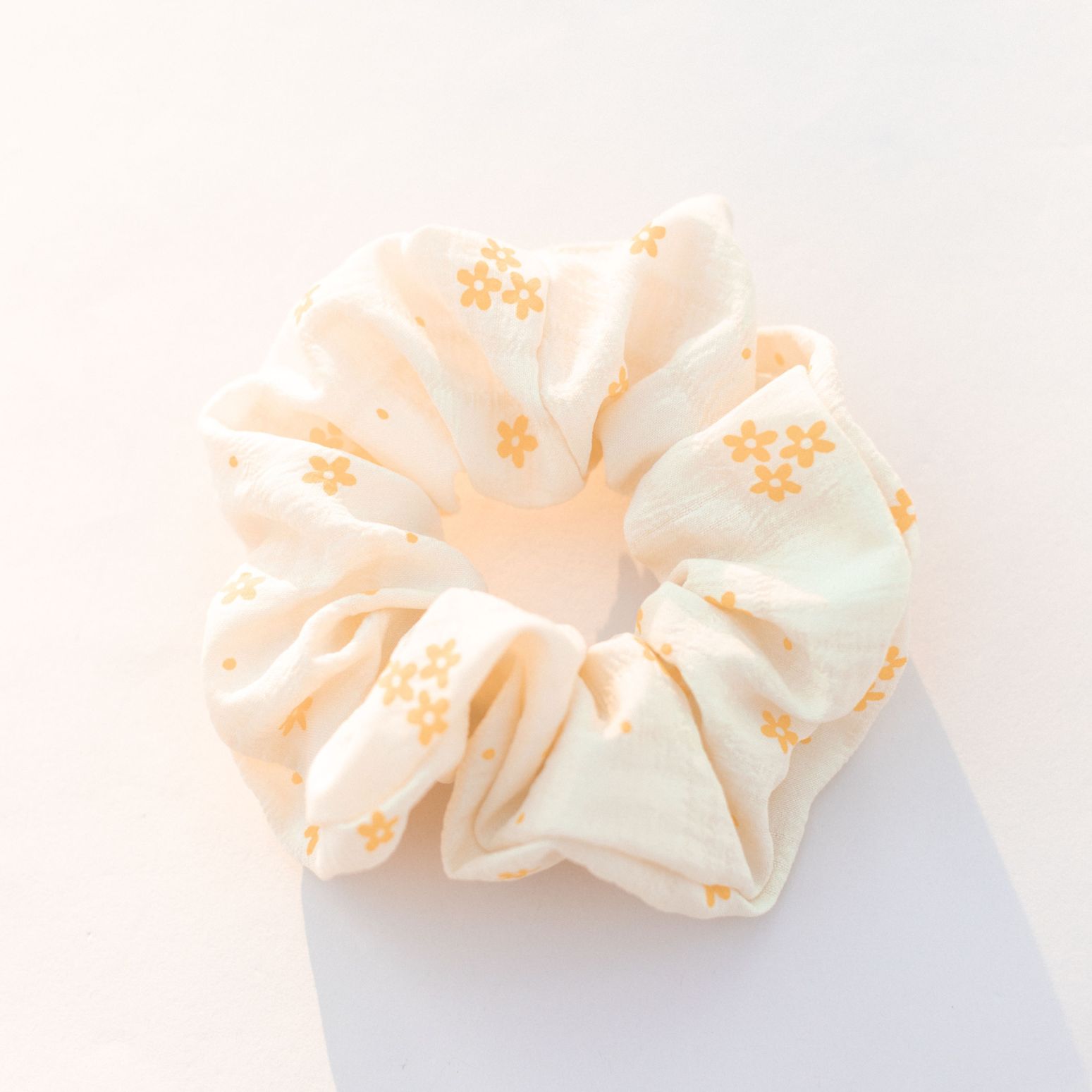 Sunshine Daisy Scrunchie