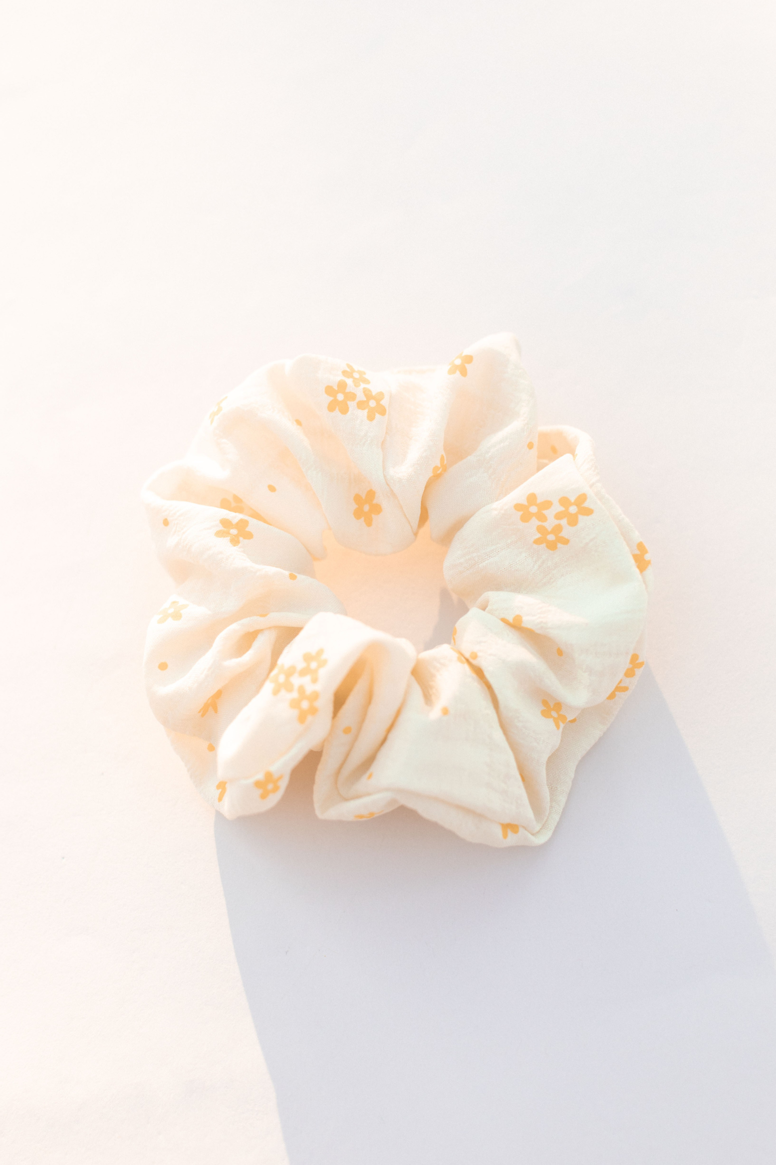 Sunshine Daisy Scrunchie