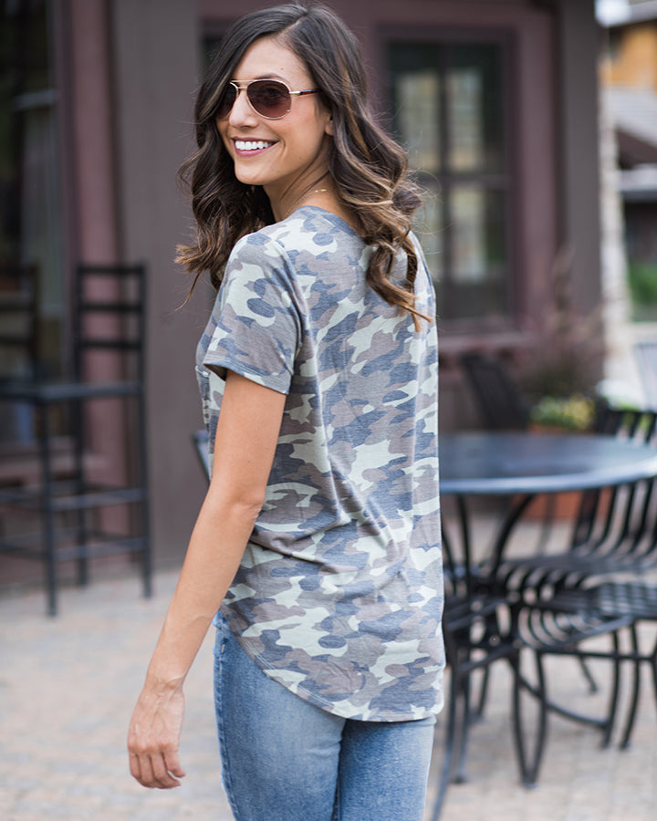 Perfect Pocket Tee (Solids/Prints)