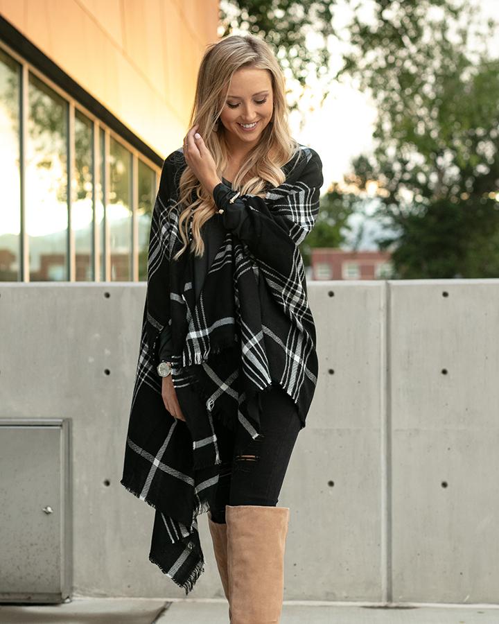 Grace & Lace Pocket Poncho/Scarf